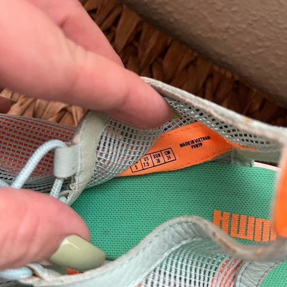 PUMA MADIERA ORANGE-MINT WEDGE  WOMANS SIZE 7.5 Funky Mesh Fashion - Picture 2 of 5
